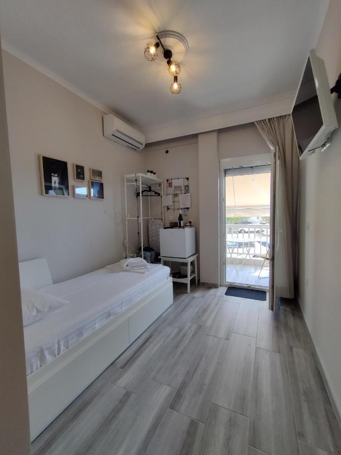 Néa Péramos Eva Beach Studio מראה חיצוני תמונה